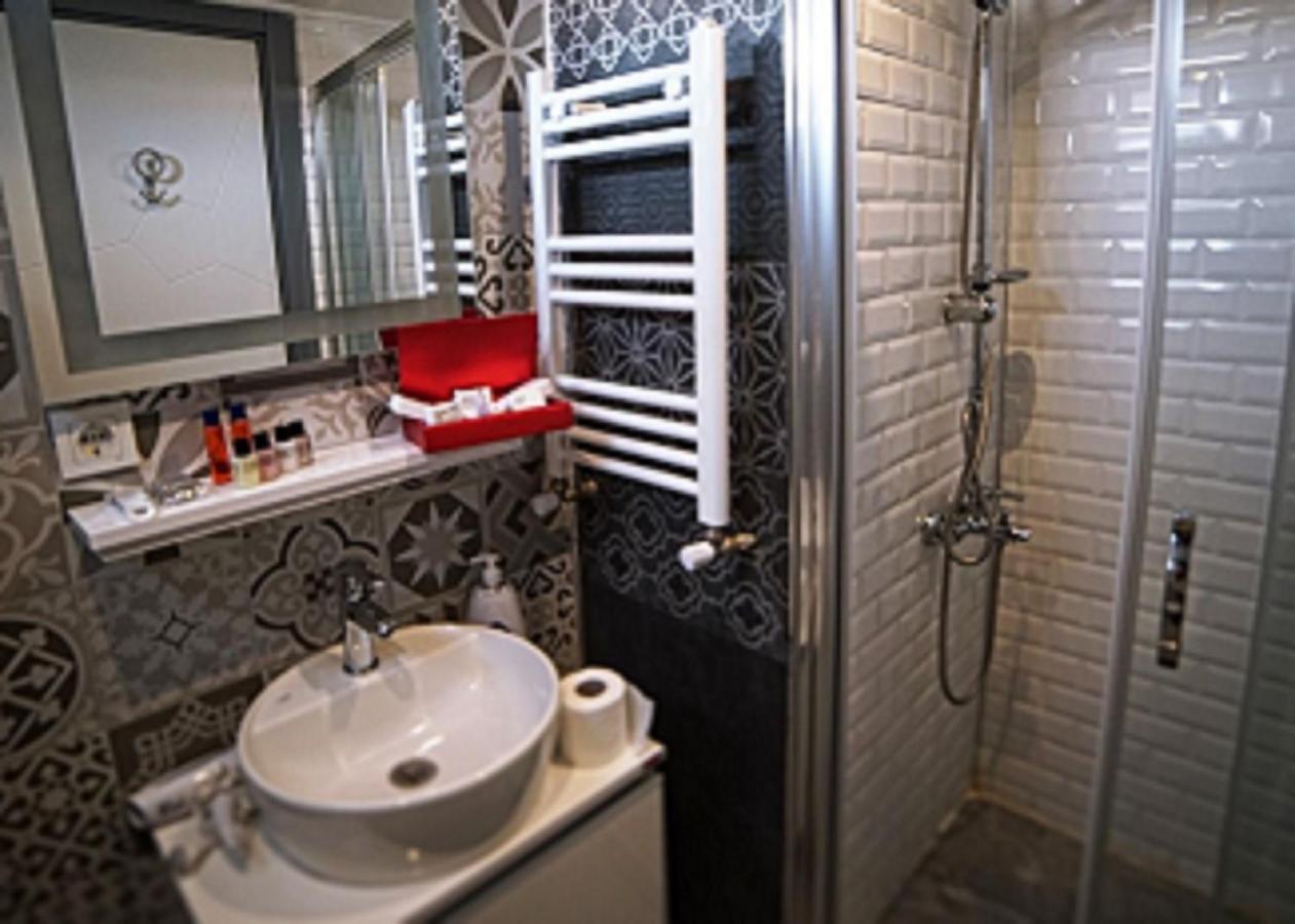 The Sisli Corner Park Inn Istanbul Exterior foto